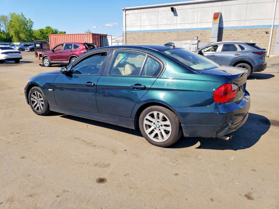 2007 BMW 3er VIN WBAVC73567KP33159 COPART salvage auction — SIDE, Ct - Cert Of Title-Salvage, sold $450 on 2026-07-10 (photo 2)