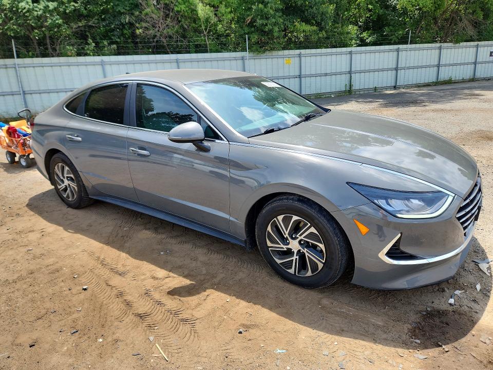 2020 Hyundai Sonata VIN KMHL24JJ9LA009778 COPART salvage auction — VANDALISM, Salvage Title, sold $3,950 on 2026-07-23 (photo 4)