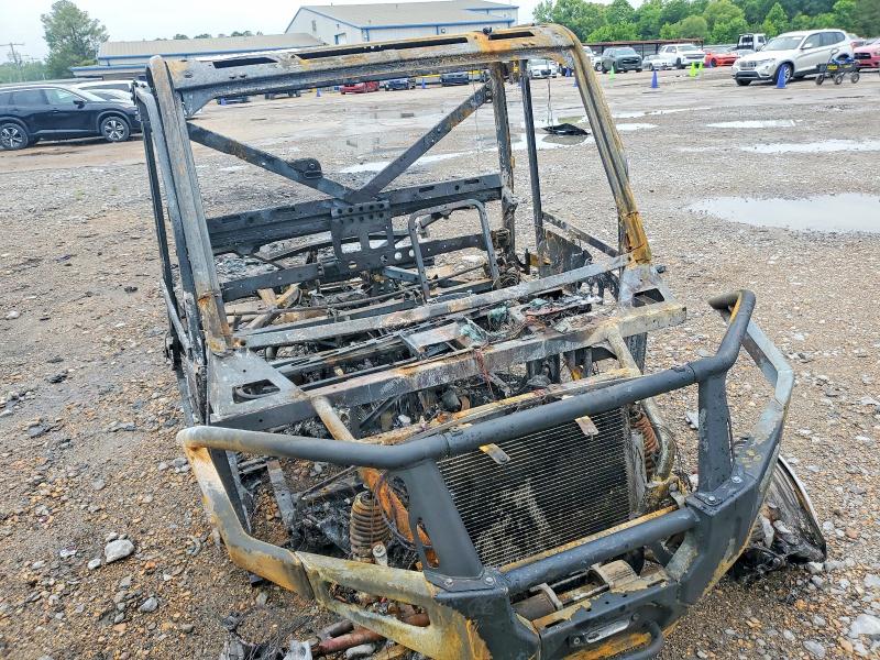 2025 Polaris Ranger VIN 4XARRU99XS8757070 COPART salvage auction — BURN, MS - CERT OF TITLE-SALVAGED, sold $25 on 2026-08-28 (photo 9)
