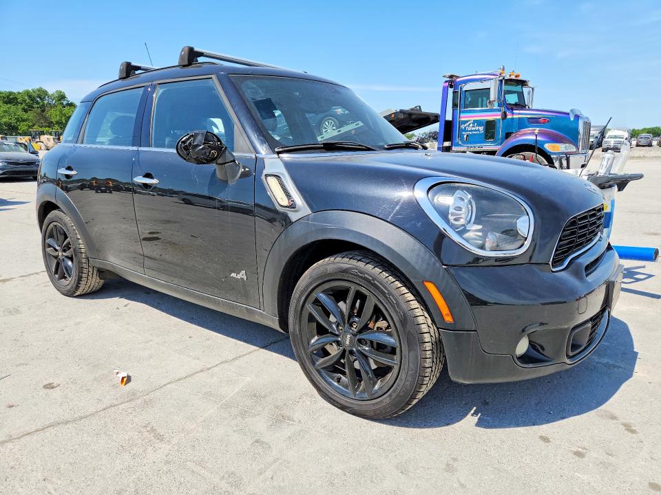 2013 Mini Cooper VIN WMWZC5C52DWP34724 COPART salvage auction — MINOR DENT/SCRATCHES, Fl - Certificate Of Title, sold $2,900 on 2026-07-02 (photo 4)