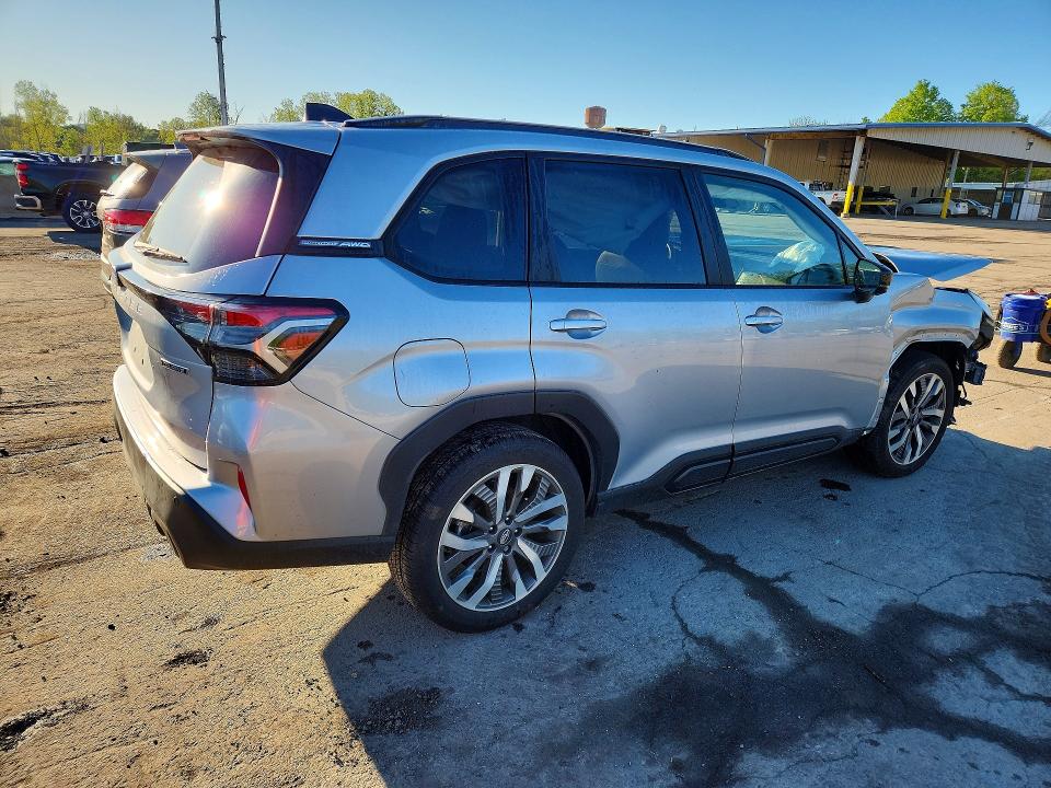 2025 Subaru Forester VIN JF2SLDTC6SH600220 COPART salvage auction — FRONT END, NY - MV-907A SALVAGE CERTIFICATE, sold $6,800 on 2026-07-02 (photo 3)