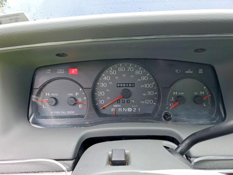 2004 Mercury Grand marquis VIN 2MEFM74W04X618396 COPART salvage auction — REAR END, MD - CERT OF SALVAGE > 75% DAMAGE, sold $200 on 2026-07-28 (photo 9)