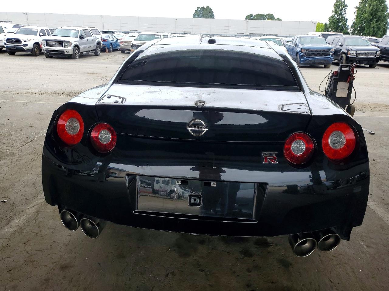 2016 Nissan Gt-r VIN JN1AR5EF6GM290562 COPART salvage auction — Vandalized, NV - SALVAGE TITLE, sold $20,100 on 2026-06-09 (photo 6)