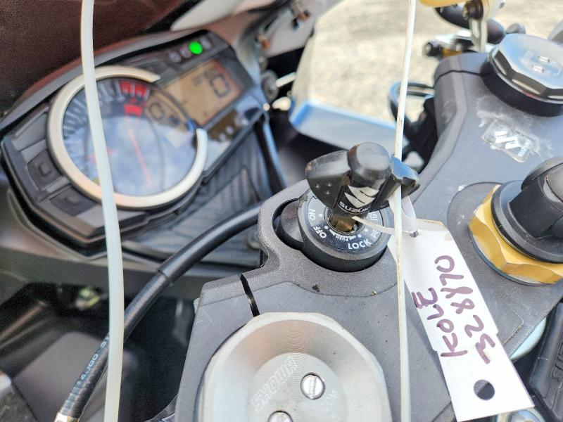 2014 Suzuki Gsx-r600 VIN JS1GN7FA0E2100954 COPART salvage auction — SIDE, CO - PUBLIC - SALVAGE TITLE, sold $2,650 on 2026-07-09 (photo 8)