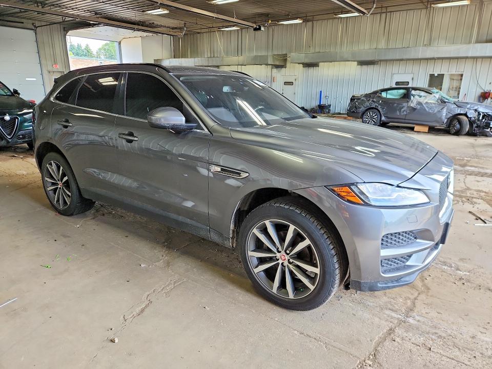 2018 Jaguar F-pace VIN SADCK2FN0JA293288 COPART salvage auction — MINOR DENT/SCRATCHES, Wi - Certificate Of Title, sold $4,600 on 2026-07-06 (photo 4)
