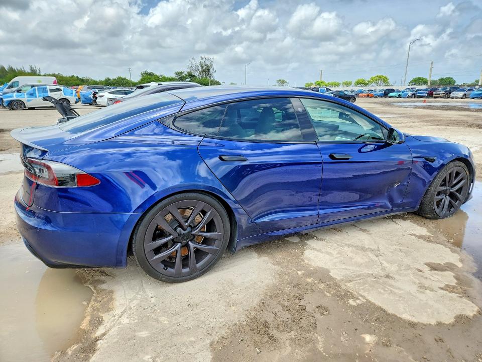 2021 Tesla Model s VIN 5YJSA1E63MF446790 COPART salvage auction — SIDE, Fl - Cert Of Title Slvg Rebuildable, sold $26,500 on 2026-07-15 (photo 3)