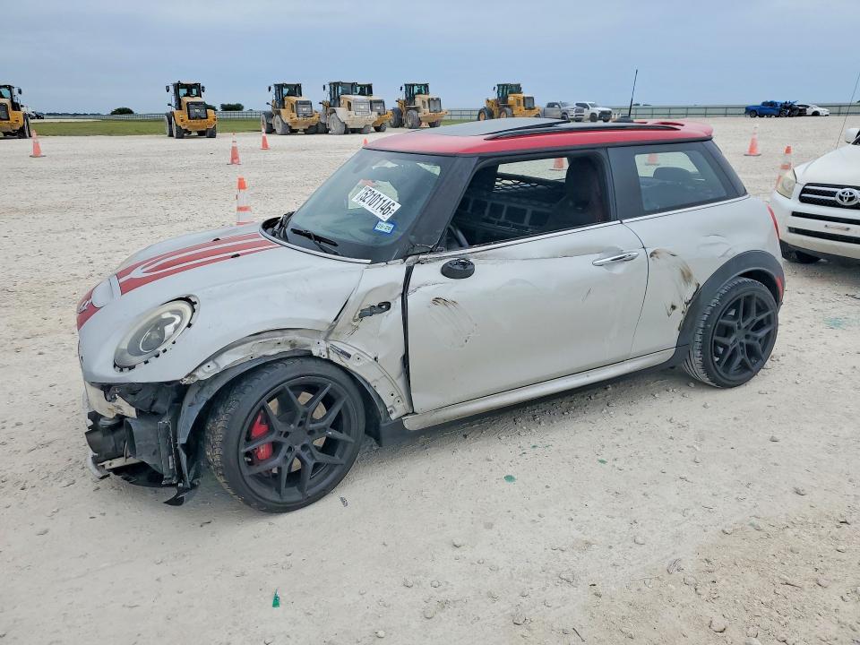 2017 Mini VIN WMWXM9C3XH2F66003 COPART salvage auction — FRONT END, Tx - Salvage Vehicle Title, sold $2,150 on 2026-07-16 (photo 1)