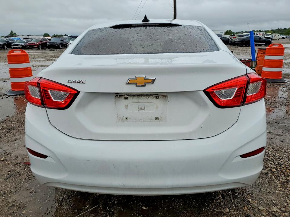 2018 Chevrolet VIN 1G1BC5SM1J7125295 COPART salvage auction — SIDE, Salvage Title, sold $850 on 2026-08-03 (photo 6)