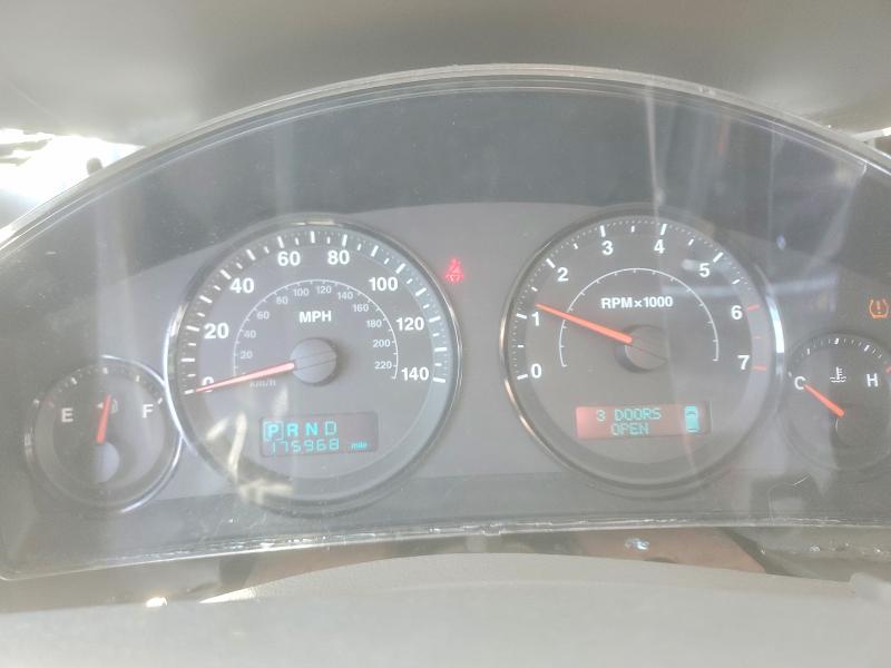 2005 Jeep Cherokee VIN 1J4GS48KX5C506229 COPART salvage auction — SIDE, TN - SALVAGE CERTIFICATE, sold $575 on 2026-07-09 (photo 9)