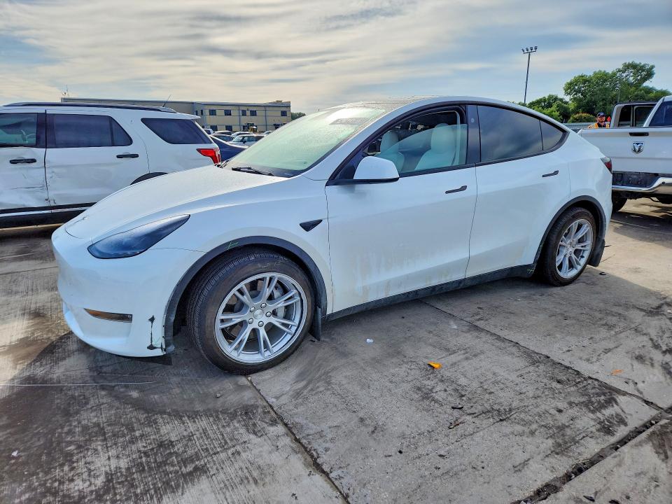2023 Tesla VIN 7SAYGDEE1PF871692 COPART salvage auction — UNDERCARRIAGE, Tx - Certificate Of Title, sold $225 on 2026-07-09 (photo 1)