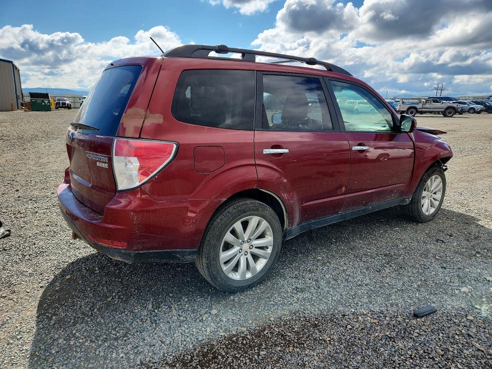 2012 Subaru Forester VIN JF2SHADC8CH442477 COPART salvage auction — FRONT END, Mt - Salvage Certificate Of A Vehic, sold $900 on 2026-07-07 (photo 3)