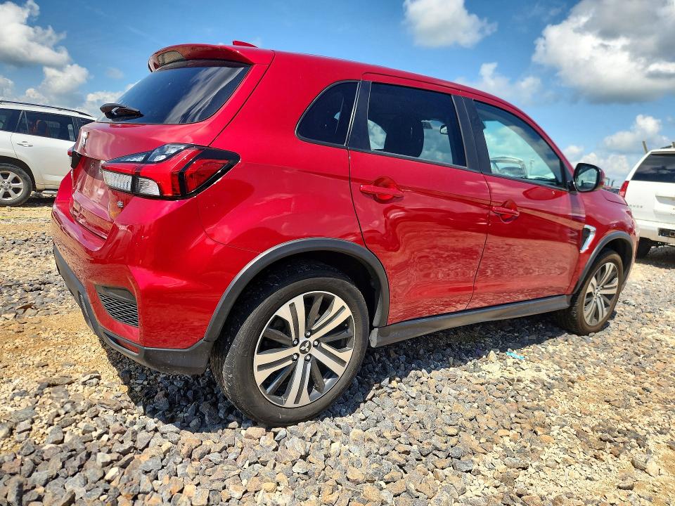 2024 Mitsubishi VIN JA4ARUAU2RU007938 COPART salvage auction — HAIL, Mo - Certificate Of Title, sold $2,000 on 2026-07-27 (photo 3)
