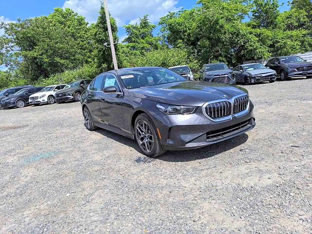 2026 BMW 5er VIN WBA53FJ0XTCW69911 COPART salvage auction — HAIL, Nj - Cert Of Title-Salvage, sold $36,000 on 2026-07-22 (photo 3)