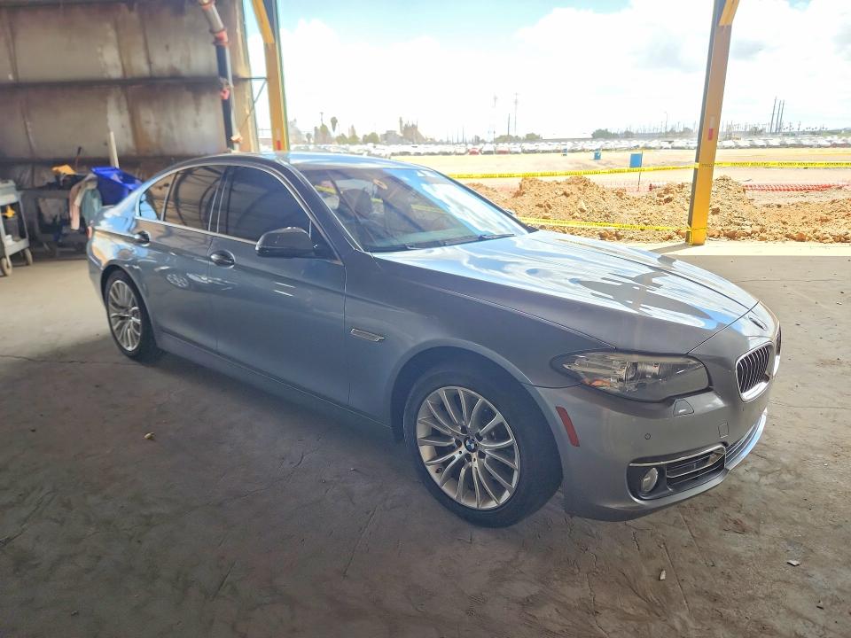 2016 BMW 5er VIN WBA5A5C56GG352439 COPART salvage auction — UNDERCARRIAGE, Az - Cert Of Title - Salvage, sold $2,800 on 2026-07-06 (photo 4)
