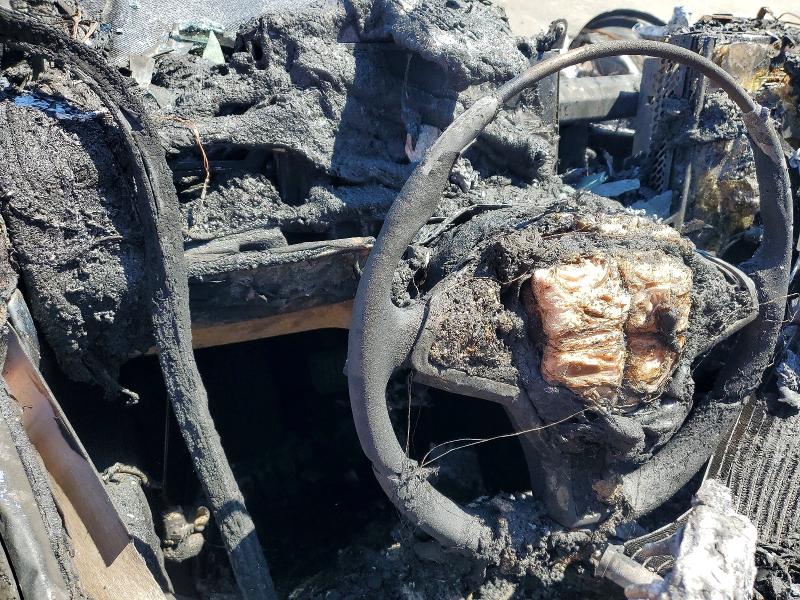 2018 Tesla Model x VIN 5YJXCAE26JF087993 COPART salvage auction — BURN, Ca - Non-Repairable Vehicle Cert, sold $300 on 2026-07-22 (photo 9)