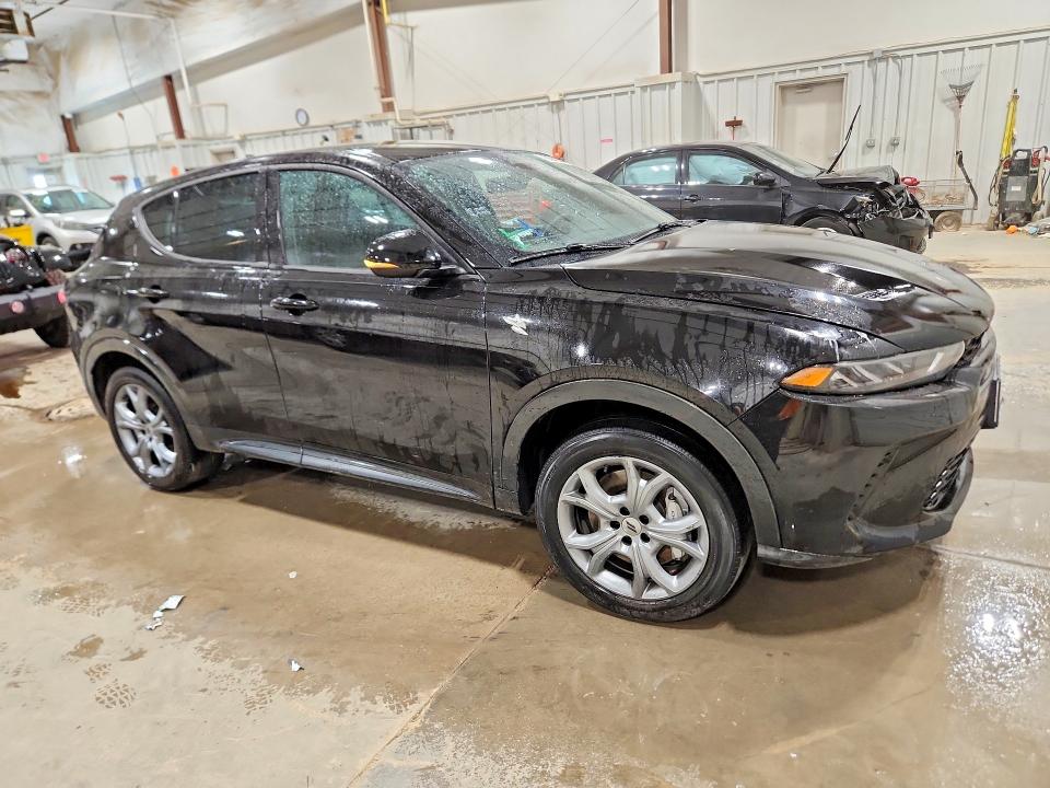 2024 Dodge Hornet VIN ZACPDFCW1R3A31102 COPART salvage auction — FRONT END, Il - Certificate Of Title, sold $6,300 on 2026-07-30 (photo 4)