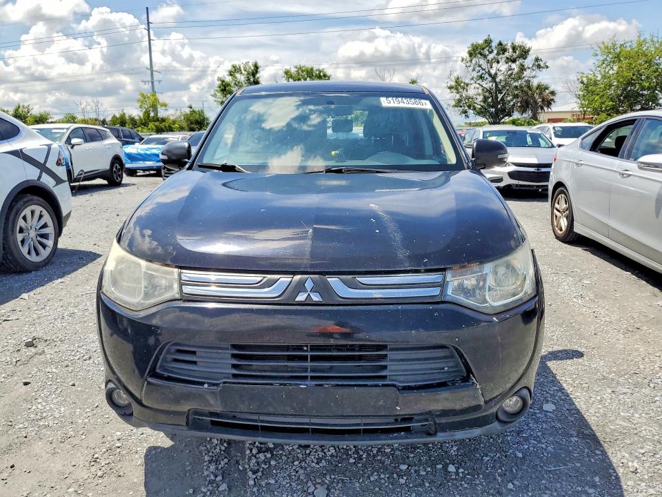 2014 Mitsubishi VIN JA4AD3A3XEZ013306 COPART salvage auction — REAR END, Fl - Cert Of Title Slvg Rebuildable, sold $999 on 2026-07-10 (photo 5)
