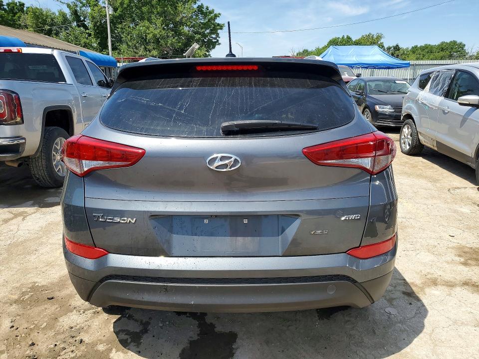 2017 Hyundai Tucson VIN KM8J3CA45HU281307 COPART salvage auction — ENGINE BURN, Tx - Salvage Vehicle Title, sold $400 on 2026-07-13 (photo 6)