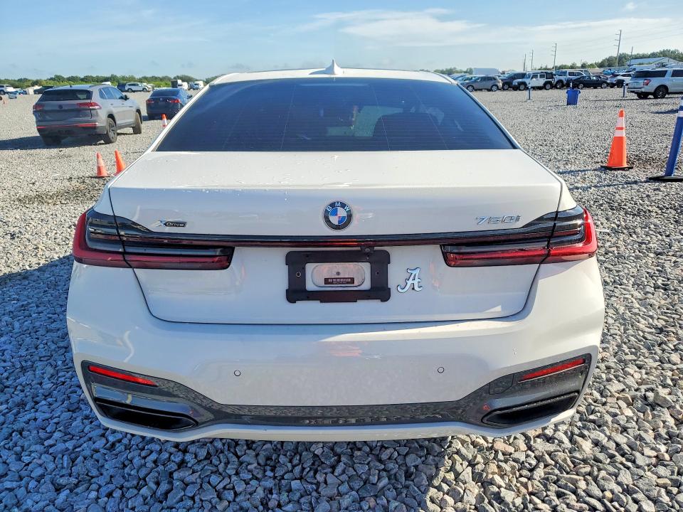 2021 BMW 7er VIN WBA7U2C00MCF14655 COPART salvage auction — SIDE, Fl - Cert Of Title Slvg Rebuildable, sold $16,200 on 2026-08-04 (photo 6)