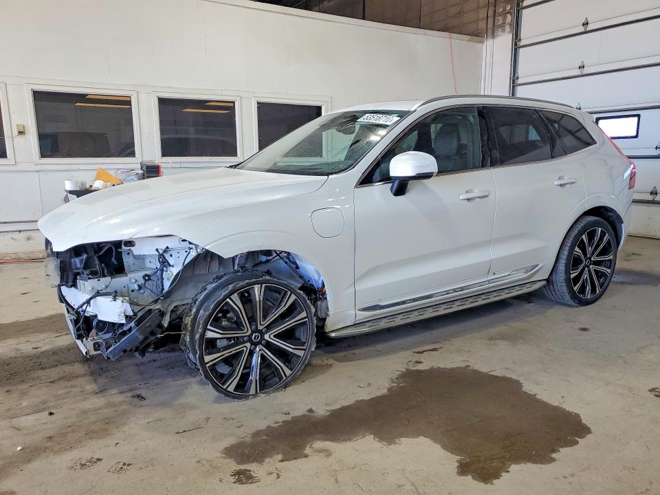 2023 Volvo VIN YV4H60DA4P1301375 COPART salvage auction — FRONT END, Mn - Cert Of Title-Salvage, sold $18,800 on 2026-07-23 (photo 1)