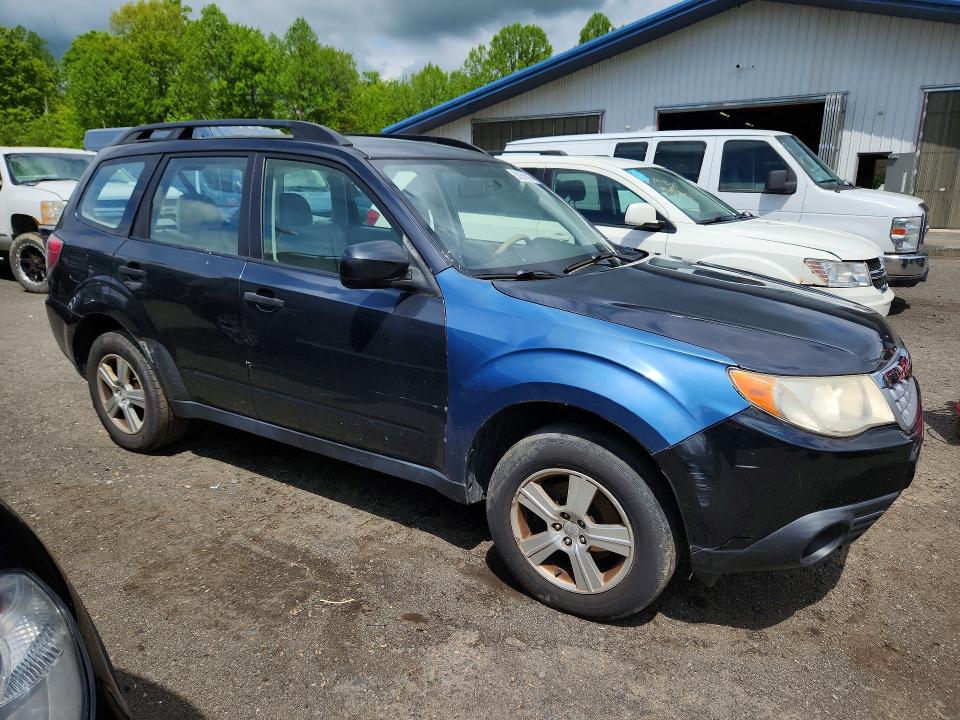 2013 Subaru Forester VIN JF2SHABC4DH400506 COPART salvage auction — MINOR DENT/SCRATCHES, Va - Certificate Of Title, sold $1,100 on 2026-07-27 (photo 4)