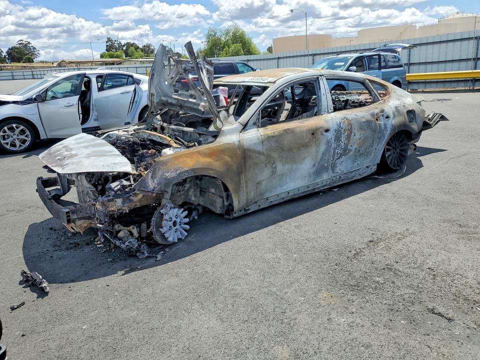 2017 Kia Cadenza VIN KNALB4J11H5037494 COPART salvage auction — BURN, Ca - Non-Repairable Vehicle Cert, sold $150 on 2026-07-20 (photo 1)