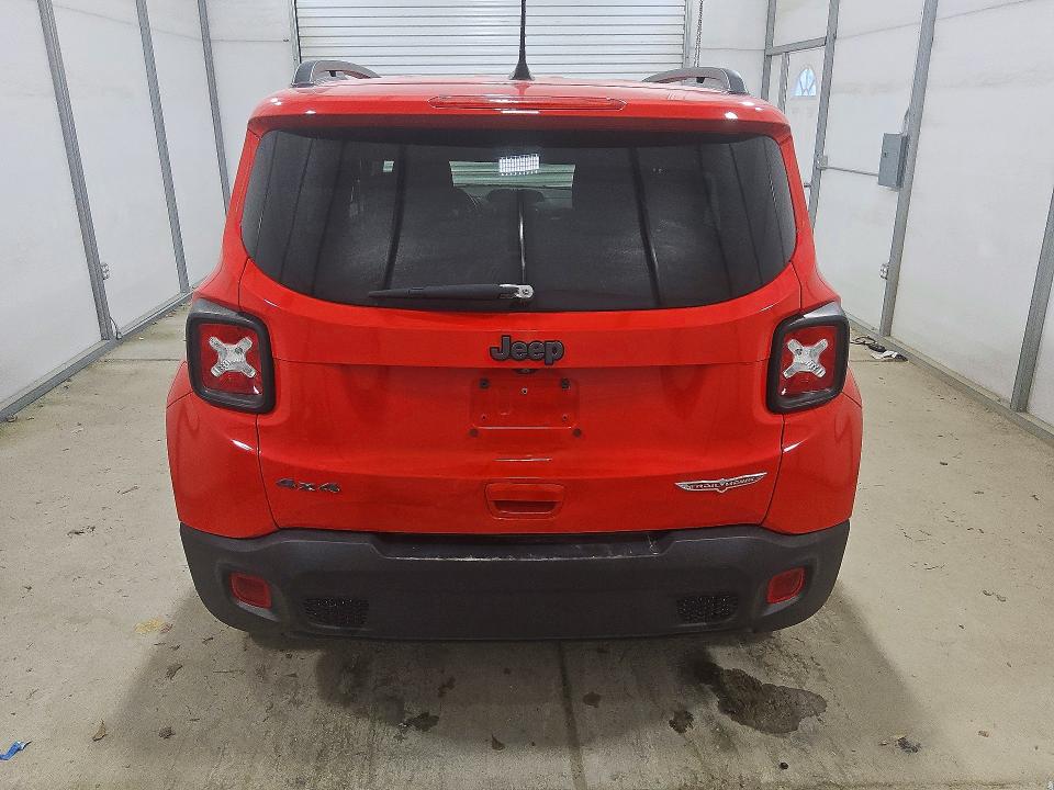 2022 Jeep Renegade VIN ZACNJDB16NPN50575 COPART salvage auction — MINOR DENT/SCRATCHES, In - Certificate Of Title, sold $11,400 on 2026-07-09 (photo 6)