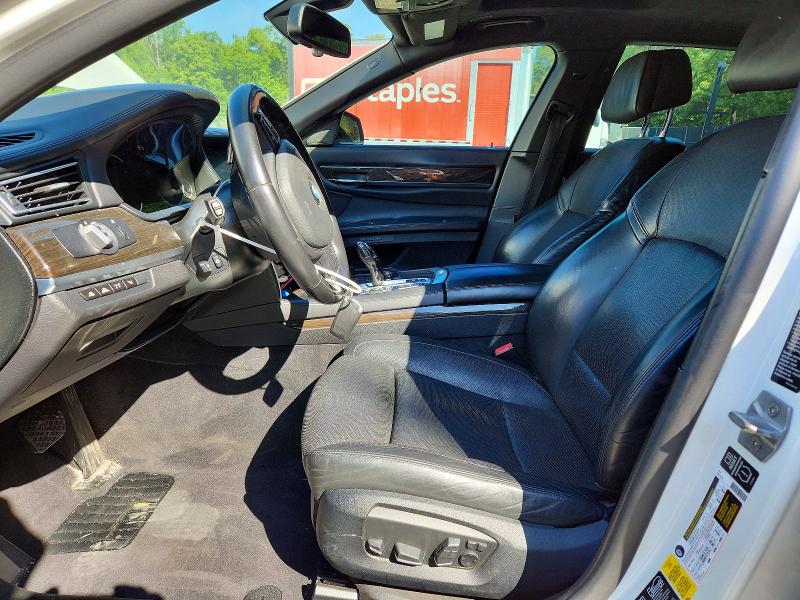 2015 BMW 7er VIN WBAYF8C56FD654300 COPART salvage auction — FRONT END, Salvage Title, sold $950 on 2026-07-31 (photo 7)