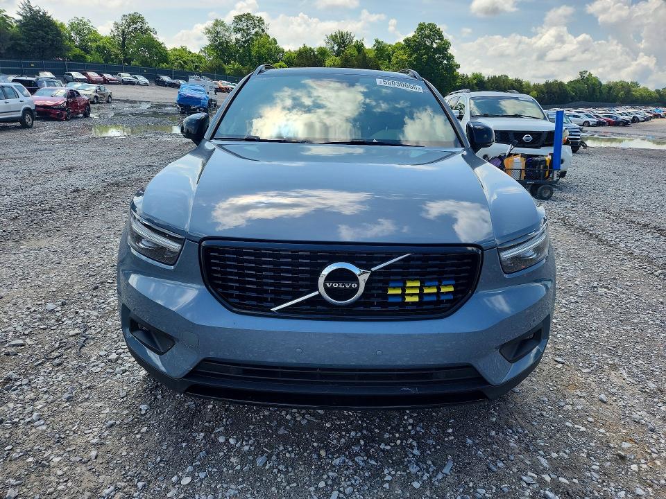 2021 Volvo Xc40 VIN YV4162UMXM2533699 COPART salvage auction — SIDE, TN - SALVAGE CERT-WATER DAMAGE, sold $5,900 on 2026-07-02 (photo 5)