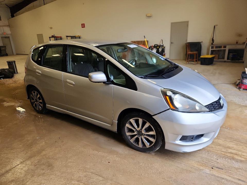2013 Honda Fit VIN JHMGE8H51DC022302 COPART salvage auction — FRONT END, Tx - Certificate Of Title, sold $4,050 on 2026-07-07 (photo 4)