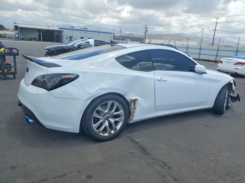 2014 Hyundai Genesis VIN KMHHT6KD5EU118926 COPART salvage auction — FRONT END, Ca - Salvage Certificate, sold $425 on 2026-08-31 (photo 3)
