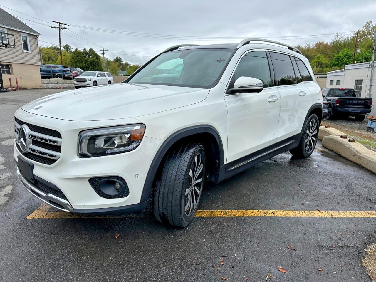 2020 Mercedes-Benz GLB-Class VIN W1N4M4HB8LW038069 — COPART salvage auction photo