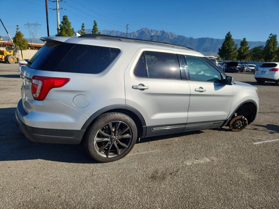 2018 Ford Explorer VIN 1FM5K7D8XJGA55925 COPART salvage auction — UNDERCARRIAGE, CA - SALVAGE CERTIFICATE, sold $925 on 2026-07-30 (photo 3)