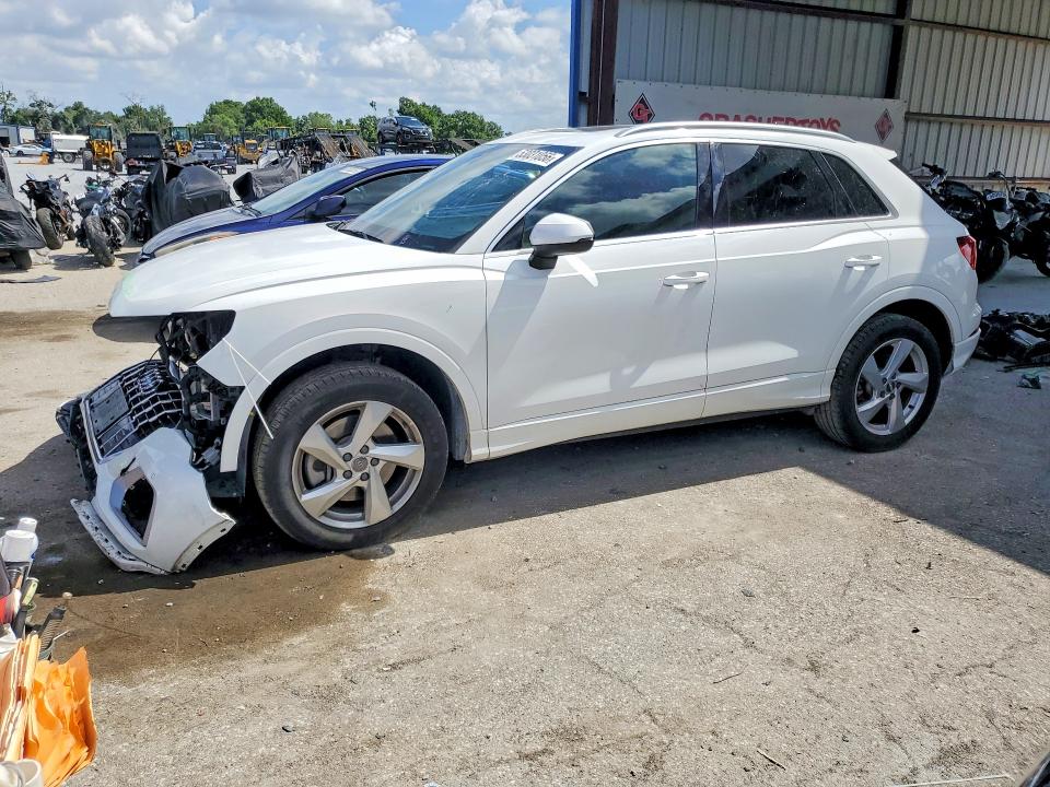 2020 Audi Q3 VIN WA1AECF3XL1124746 — COPART salvage auction photo