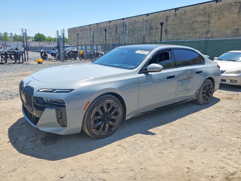 2025 BMW VIN WBA33EH03SCU66378 COPART salvage auction — SIDE, Salvage Title, sold $56,000 on 2026-07-16 (photo 1)