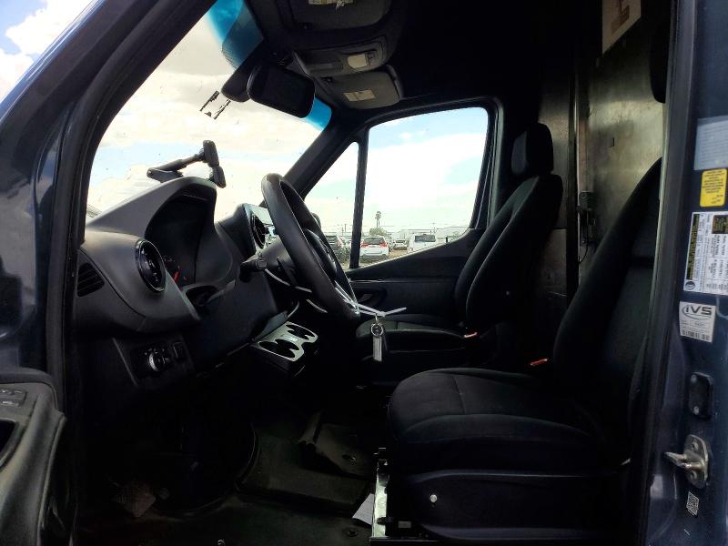 2019 Mercedes-benz Sprinter 2500 VIN WD4PF0CD7KP101743 COPART salvage auction — MINOR DENT/SCRATCHES, Az - Certificate Of Title, sold $9,300 on 2026-07-29 (photo 7)