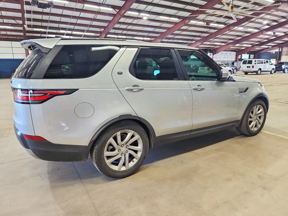 2017 Land rover Discovery VIN SALRRBBKXHA031097 COPART salvage auction — MINOR DENT/SCRATCHES, Wv - Certificate Of Title (P), sold $8,700 on 2026-07-02 (photo 3)