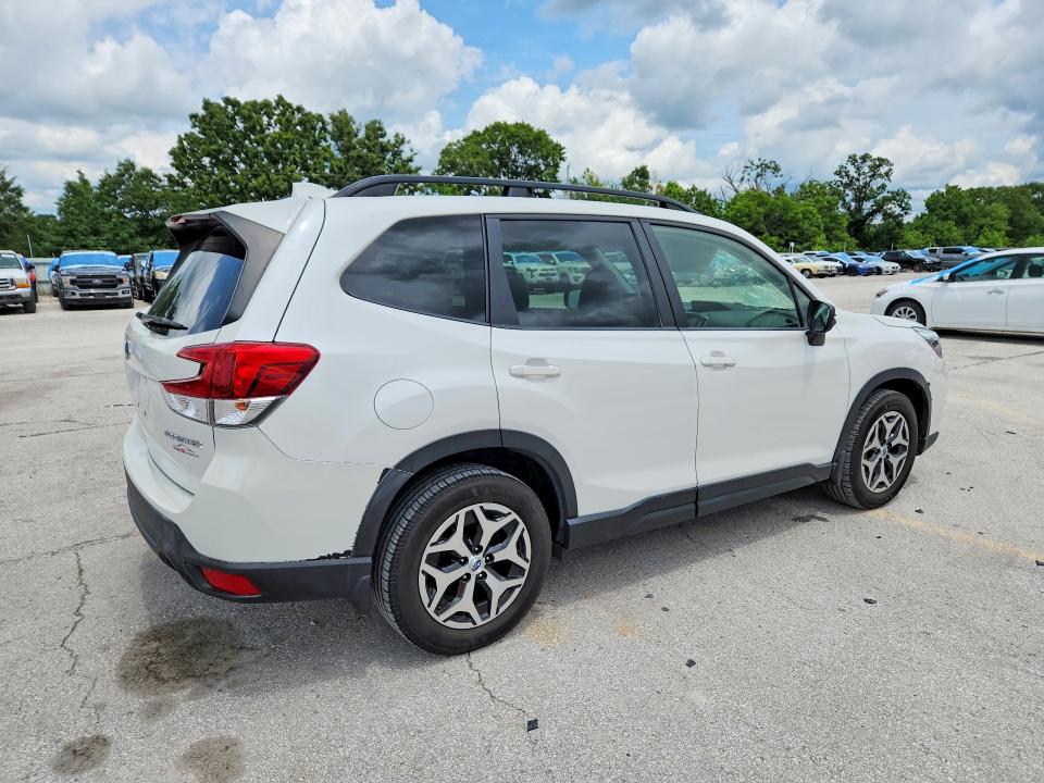 2020 Subaru VIN JF2SKAJCXLH593844 COPART salvage auction — HAIL, Mo - Salvage Certificate Of Title, sold $6,600 on 2026-07-29 (photo 3)
