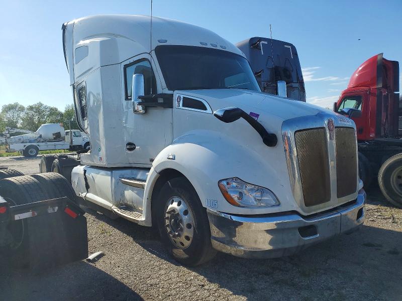 2022 Kenworth T680 VIN 1XKYDP9X9NJ473191 — COPART salvage auction photo