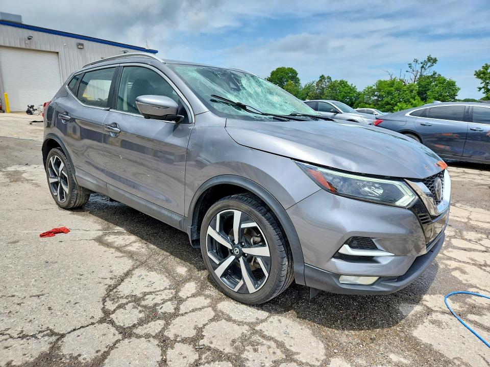 2020 Nissan VIN JN1BJ1CV8LW256555 COPART salvage auction — HAIL, MO - SALVAGE CERTIFICATE OF TITLE, sold $2,750 on 2026-07-27 (photo 4)