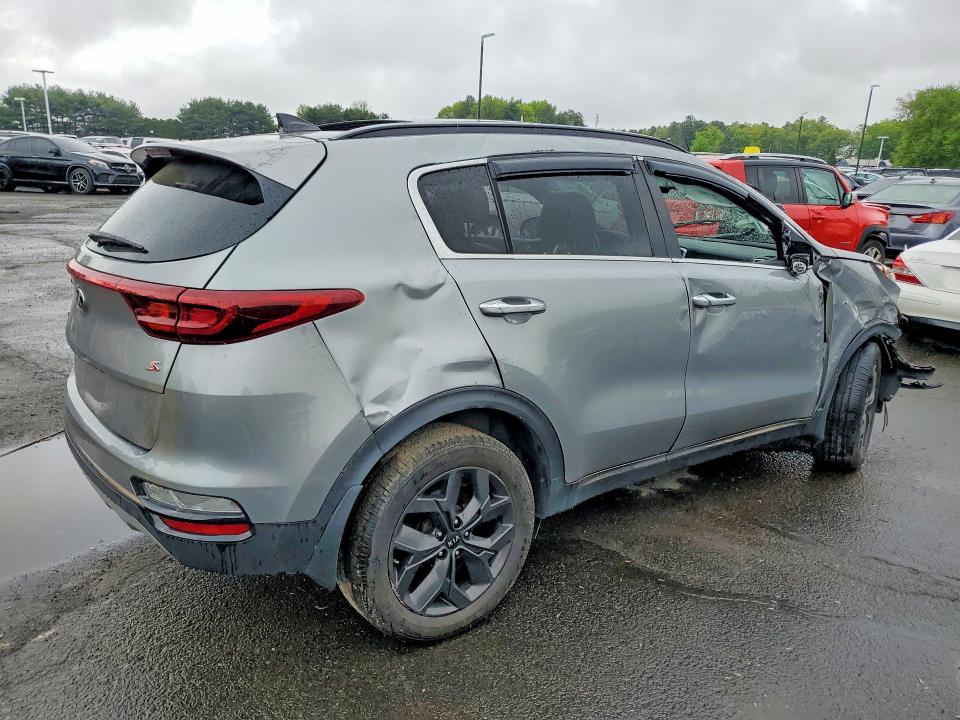 2020 Kia Sportage VIN KNDP6CAC9L7717306 COPART salvage auction — ROLLOVER, MA - CERT OF TITLE-SALVAGE, sold $2,700 on 2026-07-30 (photo 3)