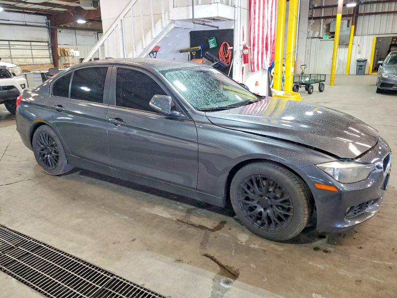 2013 BMW 3er VIN WBA3C1C59DF441451 COPART salvage auction — SIDE, Co - Public - Salvage Title, sold $1,450 on 2026-07-02 (photo 4)