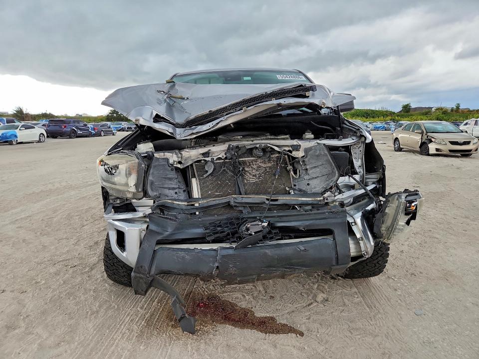 2020 Toyota Tundra VIN 5TFEY5F19LX263000 COPART salvage auction — FRONT END, Fl - Certificate Of Destruction, sold $3,100 on 2026-07-28 (photo 5)