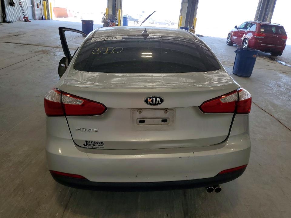 2016 Kia Forte VIN KNAFK4A6XG5574517 COPART salvage auction — FRONT END, Ne - Cert Of Title-Salvage, sold $500 on 2026-07-07 (photo 6)