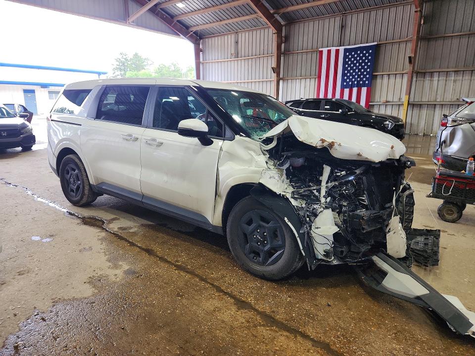 2025 Kia Carnival VIN KNDNB5K3XS6463686 COPART salvage auction — FRONT END, Tx - Salvage Vehicle Title, sold $9,200 on 2026-07-24 (photo 4)