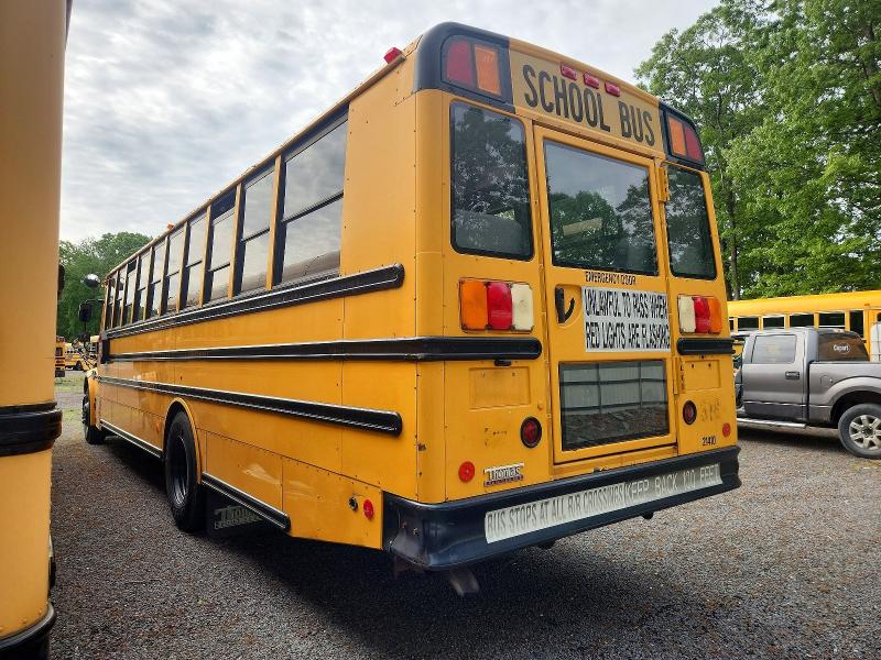 2012 Thomas Saf-t-liner c2 VIN 4UZABRDU9CCBP5462 COPART salvage auction — SIDE, RI - CERTIFICATE OF TITLE, sold $2,500 on 2026-08-31 (photo 3)