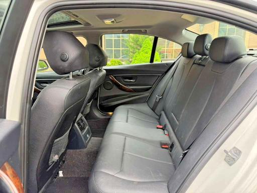 2014 BMW 3er VIN WBA3B3C59EJ979225 COPART salvage auction — MINOR DENT/SCRATCHES, Ct - Certificate Of Title (P), sold $3,850 on 2026-07-09 (photo 8)