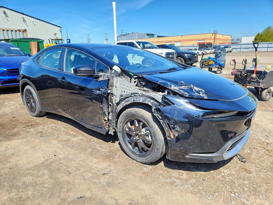 2025 Toyota Prius VIN JTDACACU5S3047347 COPART salvage auction — SIDE, On - No Title Available, sold $15,150 on 2026-07-09 (photo 4)