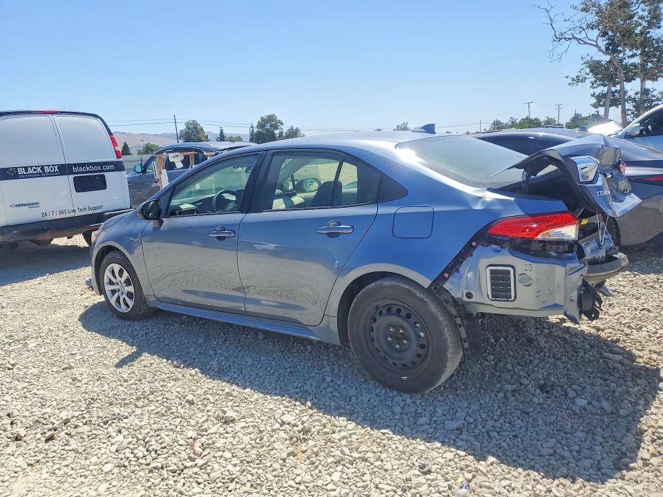 2025 Toyota Corolla VIN JTDBCMFE8SJ039734 COPART salvage auction — REAR END, CA - SALVAGE CERTIFICATE, sold $250 on 2026-07-23 (photo 2)