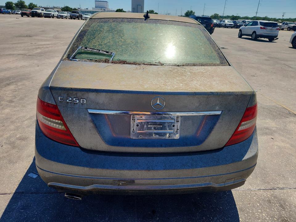 2013 Mercedes-benz C-klasse VIN WDDGF4HB5DA852022 COPART salvage auction — BIOHAZARD/CHEMICAL, La - Certificate Of Title, sold $300 on 2026-08-05 (photo 6)